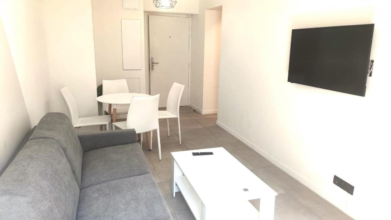 Appartamento Baie Des Anges Proche 102